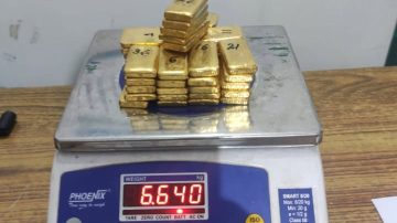 40 gold biscuits worth Rs 3.83 crore seized