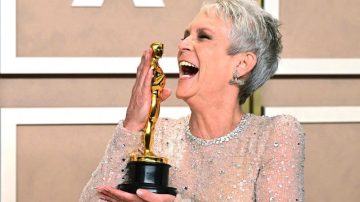 After 40 years in industry, Jamie Lee Curtis strikes Oscars with ‘Everything Everywhere All at Once’