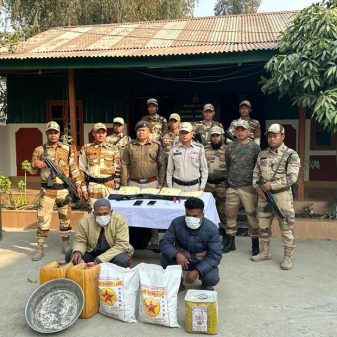 Drug manufacturing unit busted, 2 held with drugs