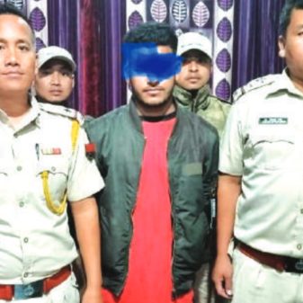 Police nabs four drug peddlers