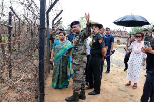 Guv inspects Indo Myanmar border
