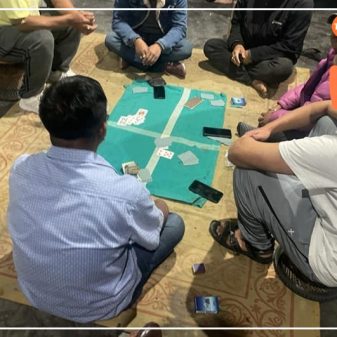 Police crackdown on gambling, eight pulled up