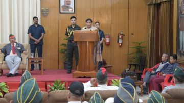 Will extend all possible help to ex-servicemen: Guv