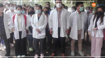 JNIMS Dental College students stage protest