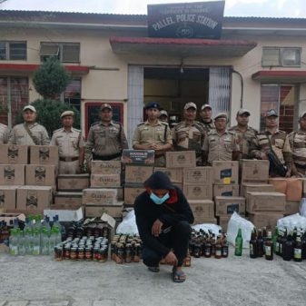 Kakching Police seizes huge quantity of IMFL