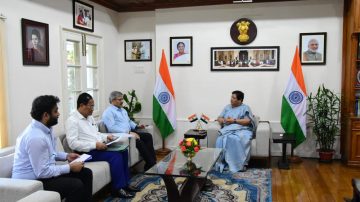 CS briefs Governor on prevailing situation in State