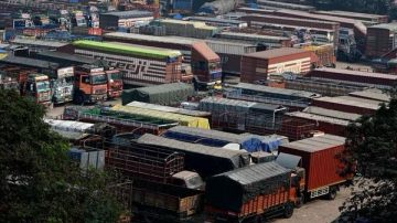 Truck drivers’ protests called off after government assurances on new hit-and-run law