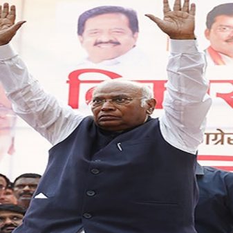 Congress guarantees reviving Scheduled Caste Plan, tribal Sub-Plan, says Mallikarjun Kharge