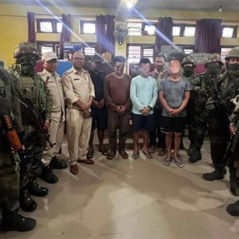 Five cadres of different proscribed outfits arrested with cash